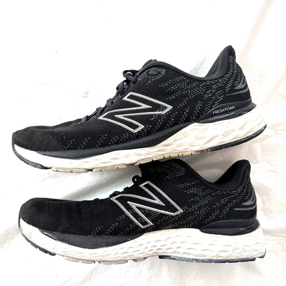 New Balance Fresh Foam 880v11 Black Running Shoes SZ 10 Worn 1X main image 13
